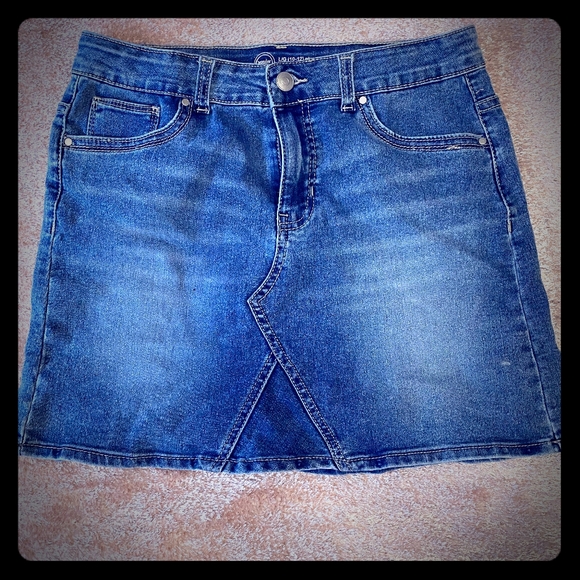 Blue denim skirt, 💙 - Picture 2 of 3
